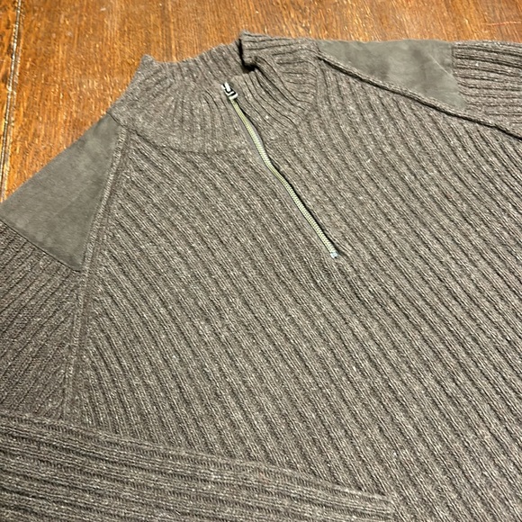 Twin Lakes wool sweater - Picture 2 of 8